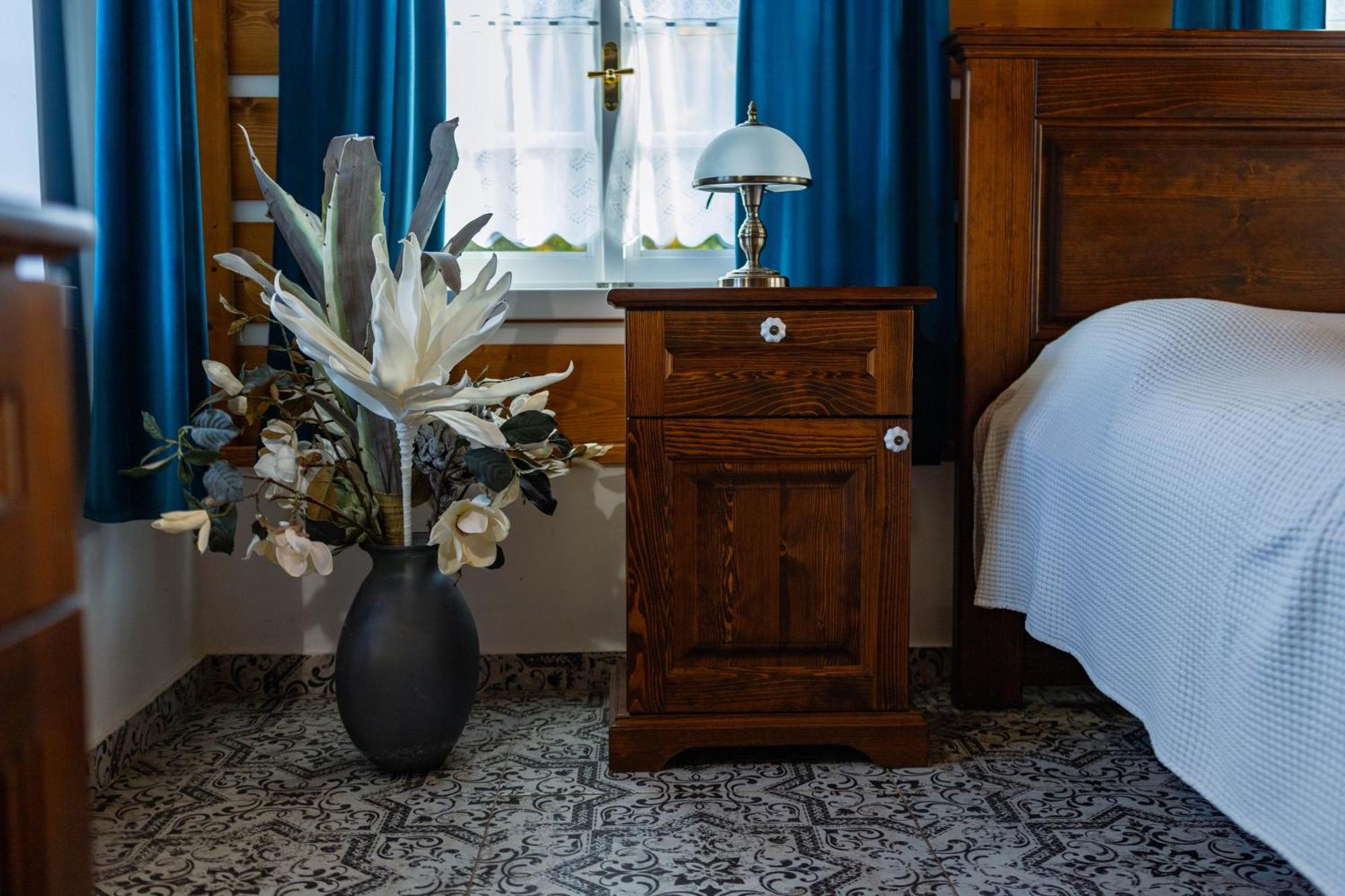 Luxusni Apartman S Krbem - Kunraticke Svycarsko Kunratice  Luaran gambar